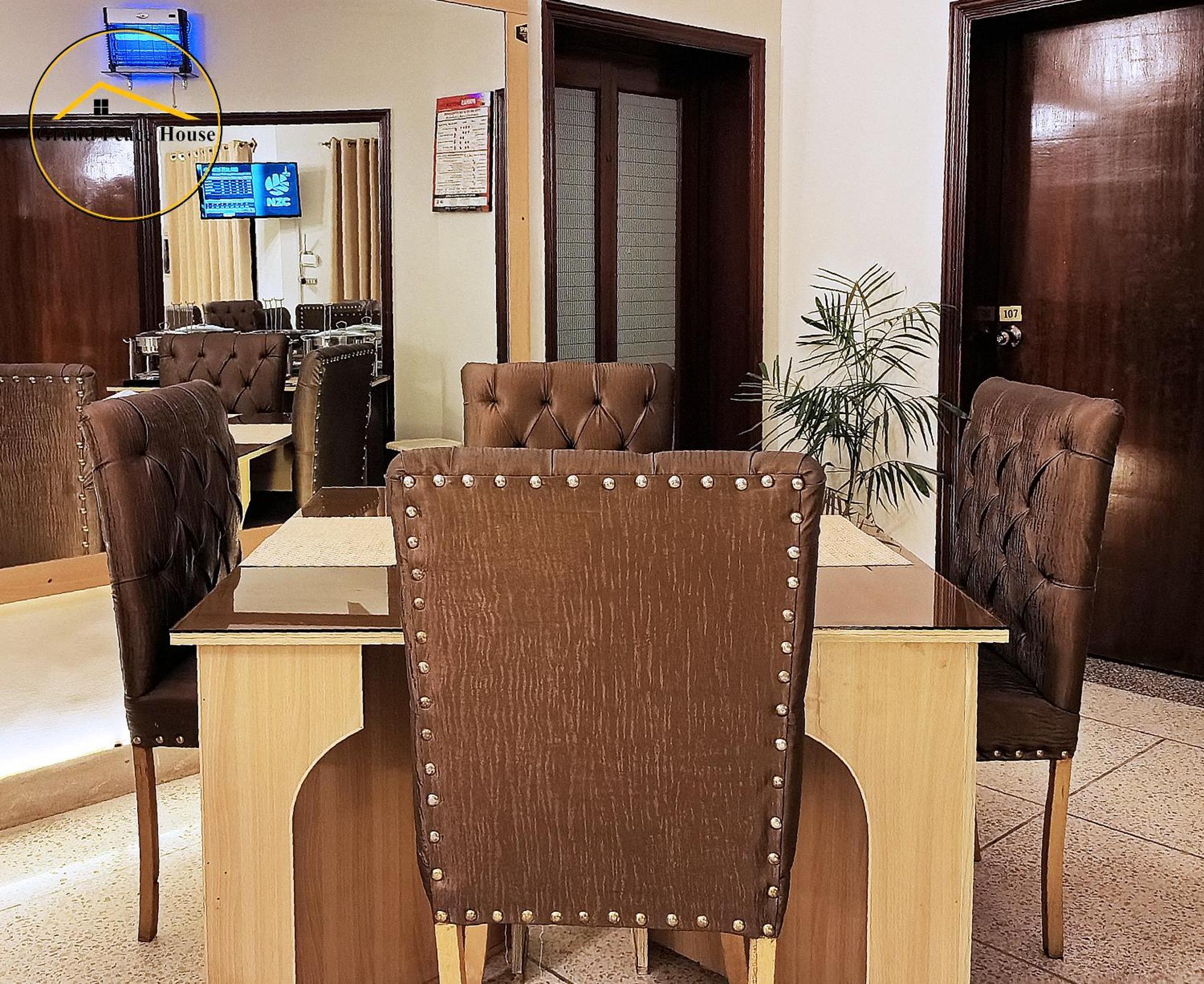 Grand Peace House II Bed and Breakfast Islamabad Exteriör bild