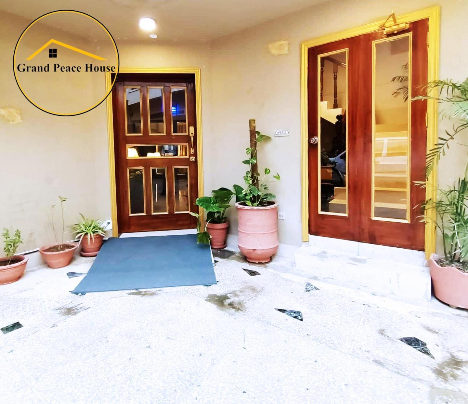 Grand Peace House II Bed and Breakfast Islamabad Exteriör bild