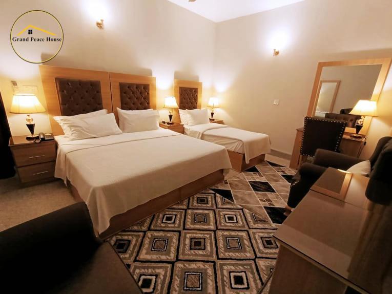 Grand Peace House II Bed and Breakfast Islamabad Exteriör bild