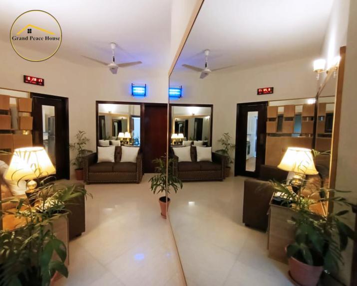 Grand Peace House II Bed and Breakfast Islamabad Exteriör bild