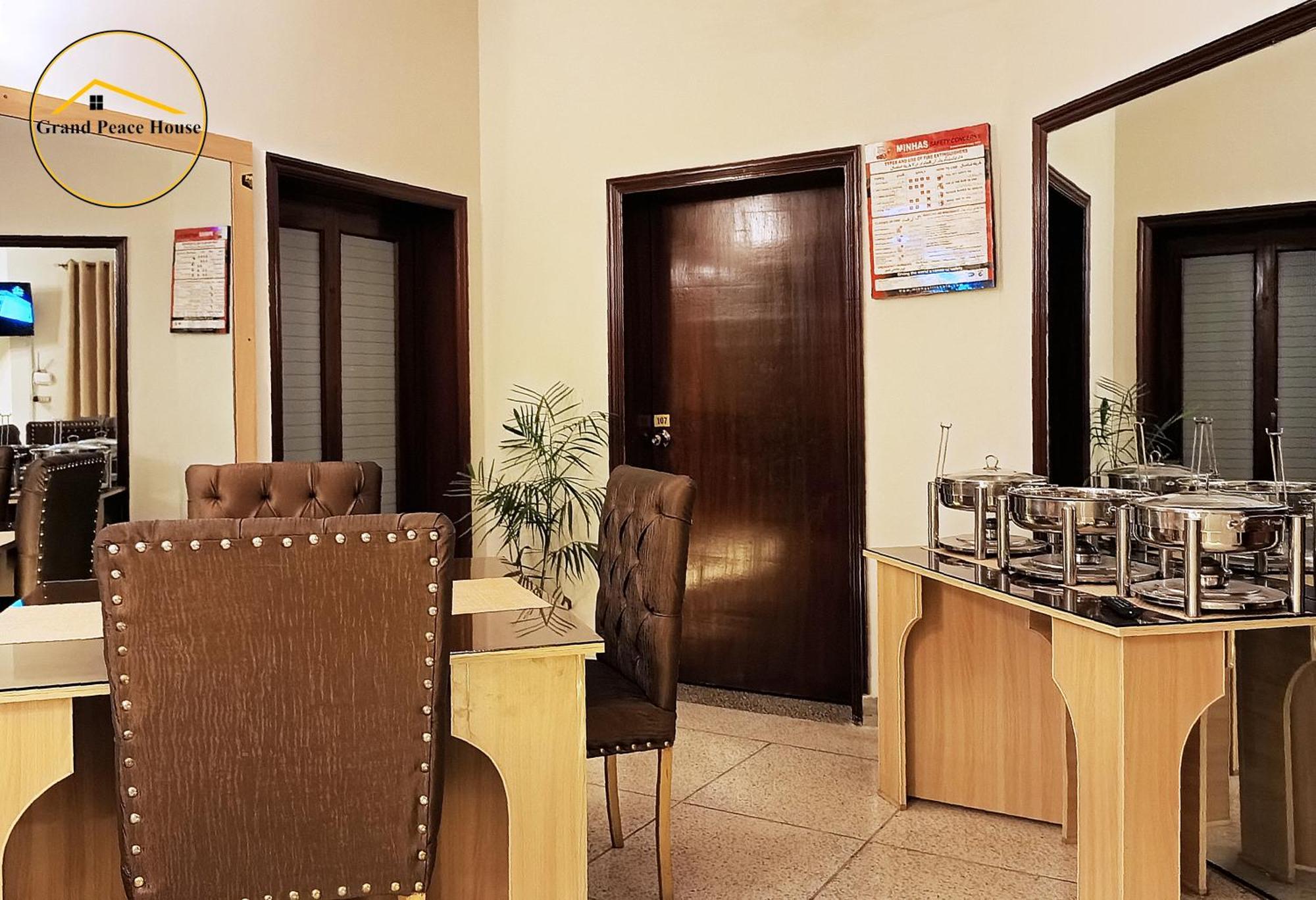 Grand Peace House II Bed and Breakfast Islamabad Exteriör bild