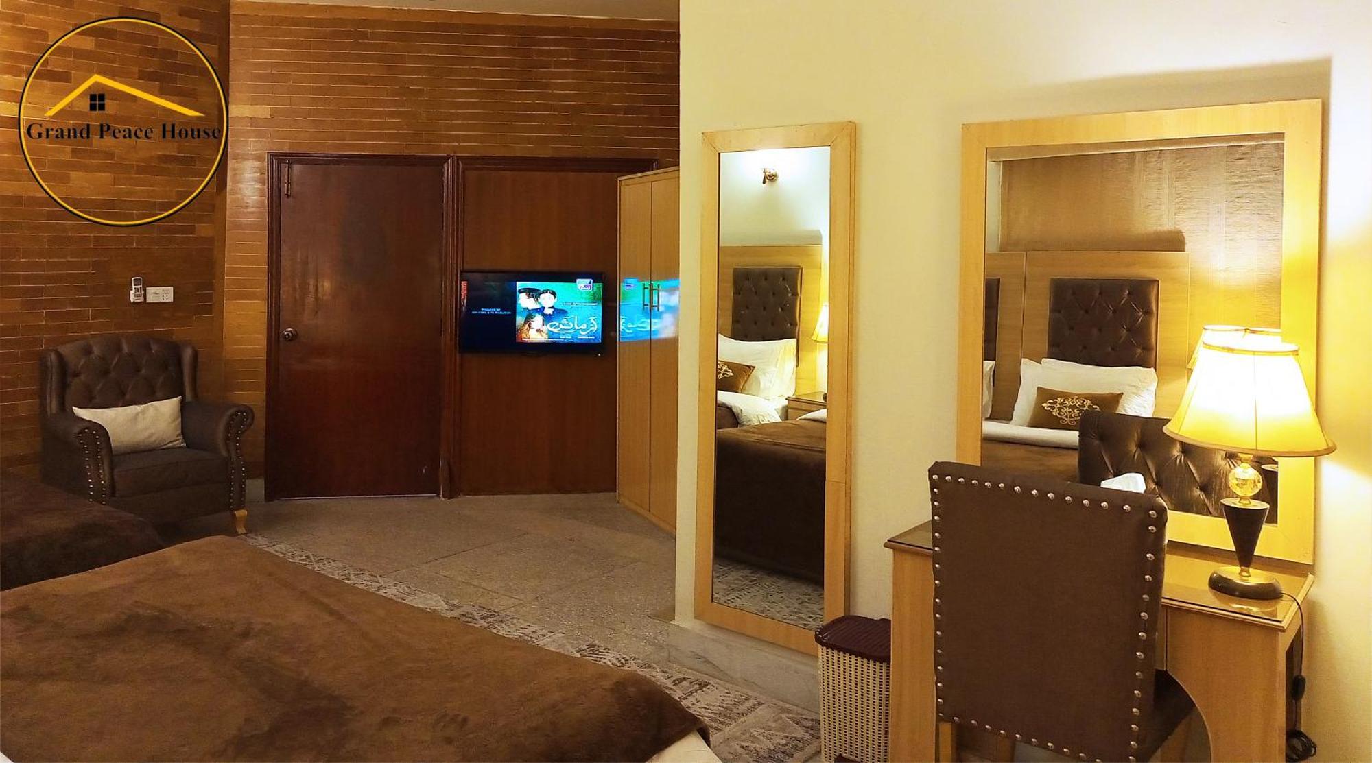 Grand Peace House II Bed and Breakfast Islamabad Exteriör bild
